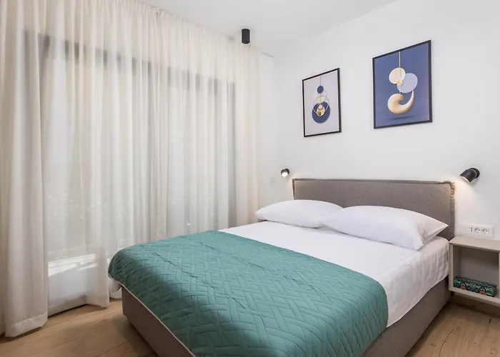 Apartmani Vila Mara M 2 I M 3 Heated Pool