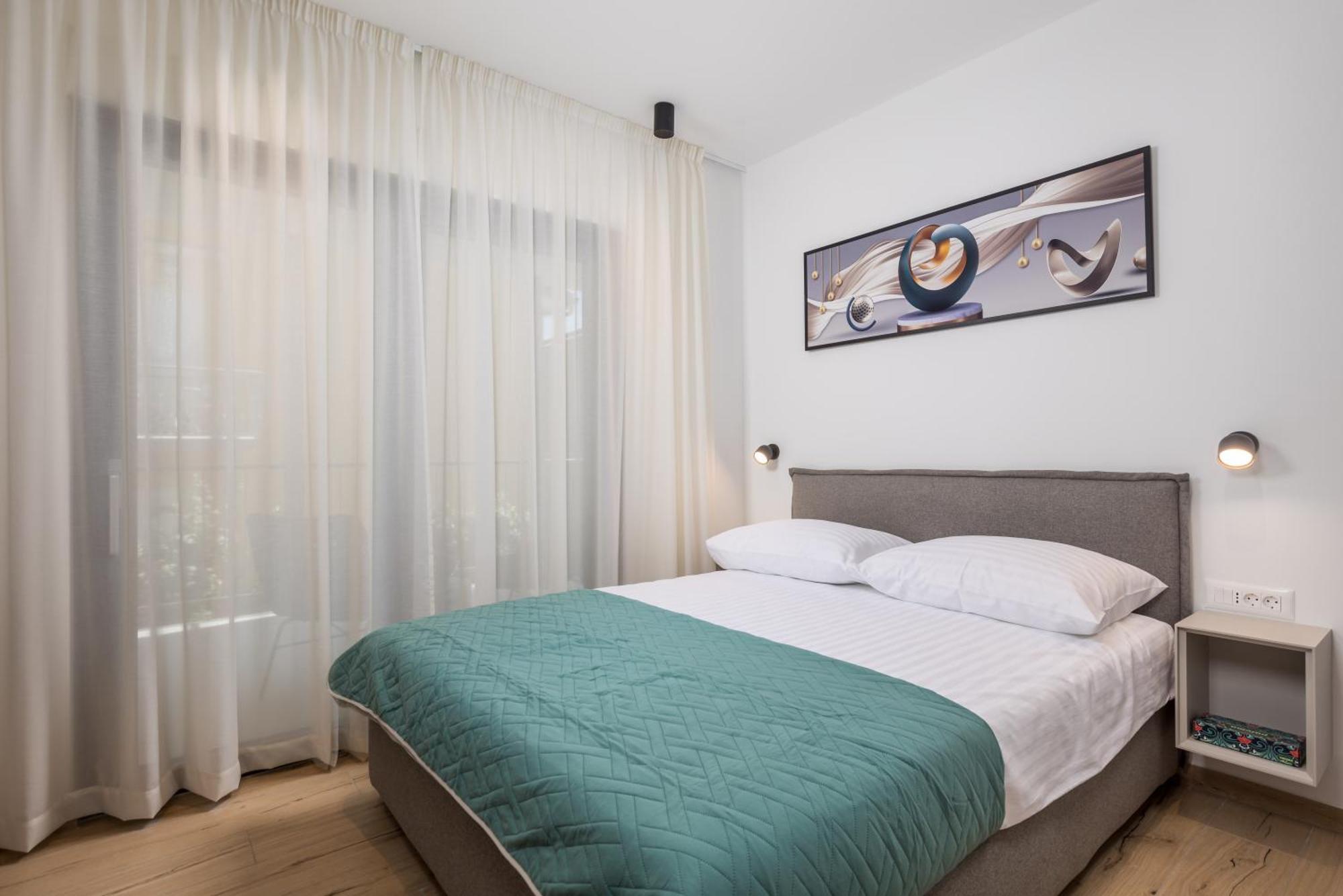 Apartment Mara M 2 I M 3 Heated Pool