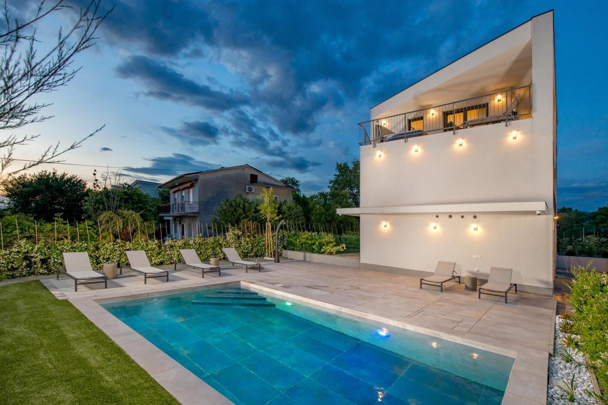 Mara M 2 I M 3 Heated Pool Omišalj