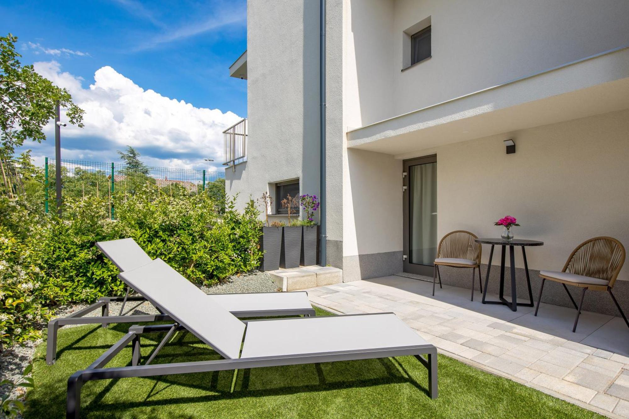 Mara M 2 I M 3 Heated Pool Appartamento *